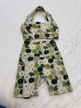 Silver Wind Floral Green Crop Top & High-Waist Bike Shorts Set